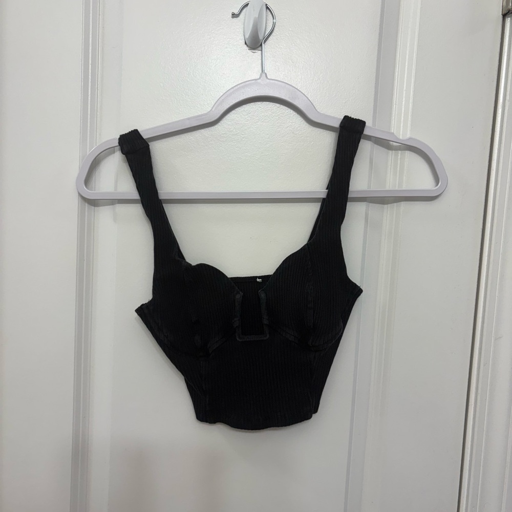 Cute, flattering black going out top!